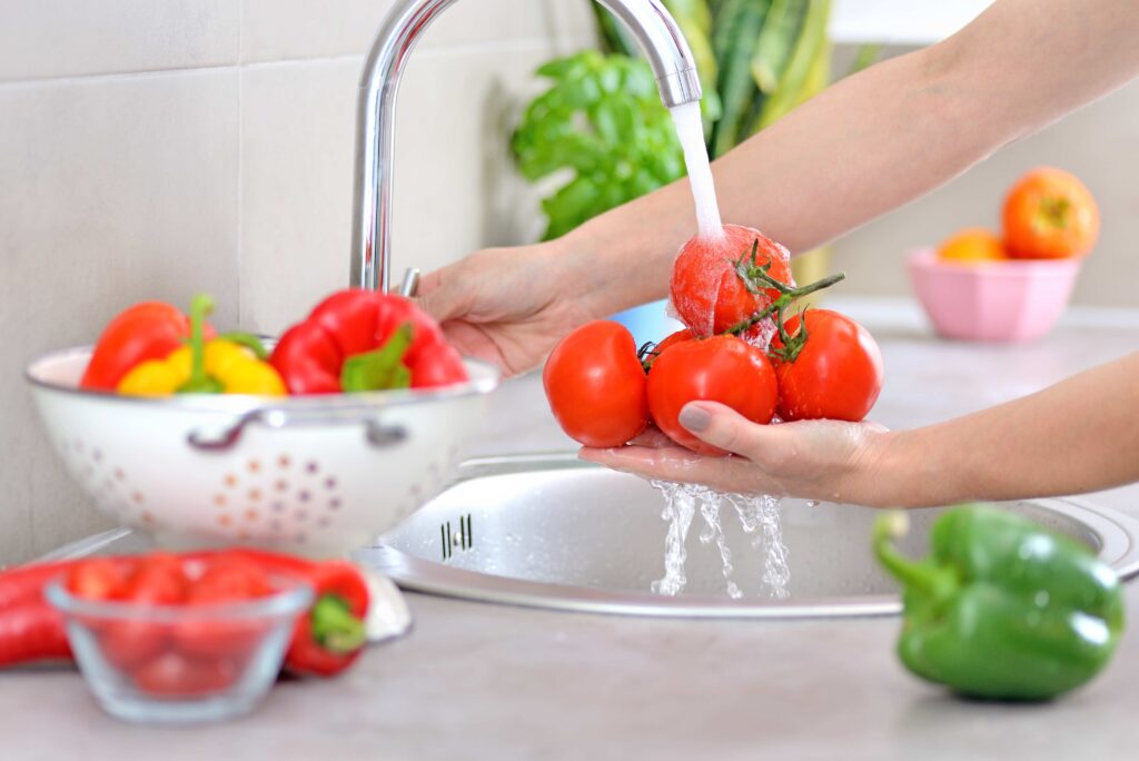 How to Clean Fruits Properly Before Eating: A Comprehensive Guide to Safe and Healthy Snacking How to Clean Fruits Properly Before Eating: A Comprehensive Guide to Safe and Healthy Snacking